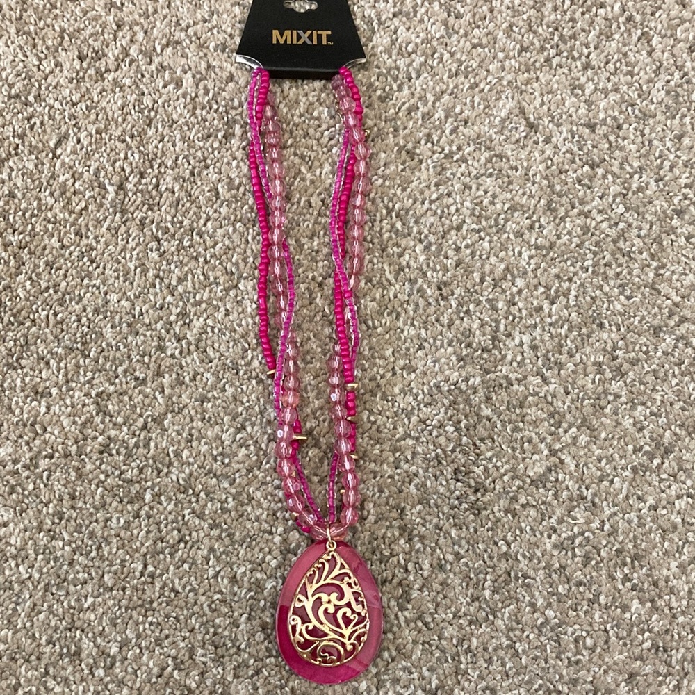 Mixit Fuchsia and Gold Filigree Necklace - Picture 2 of 4